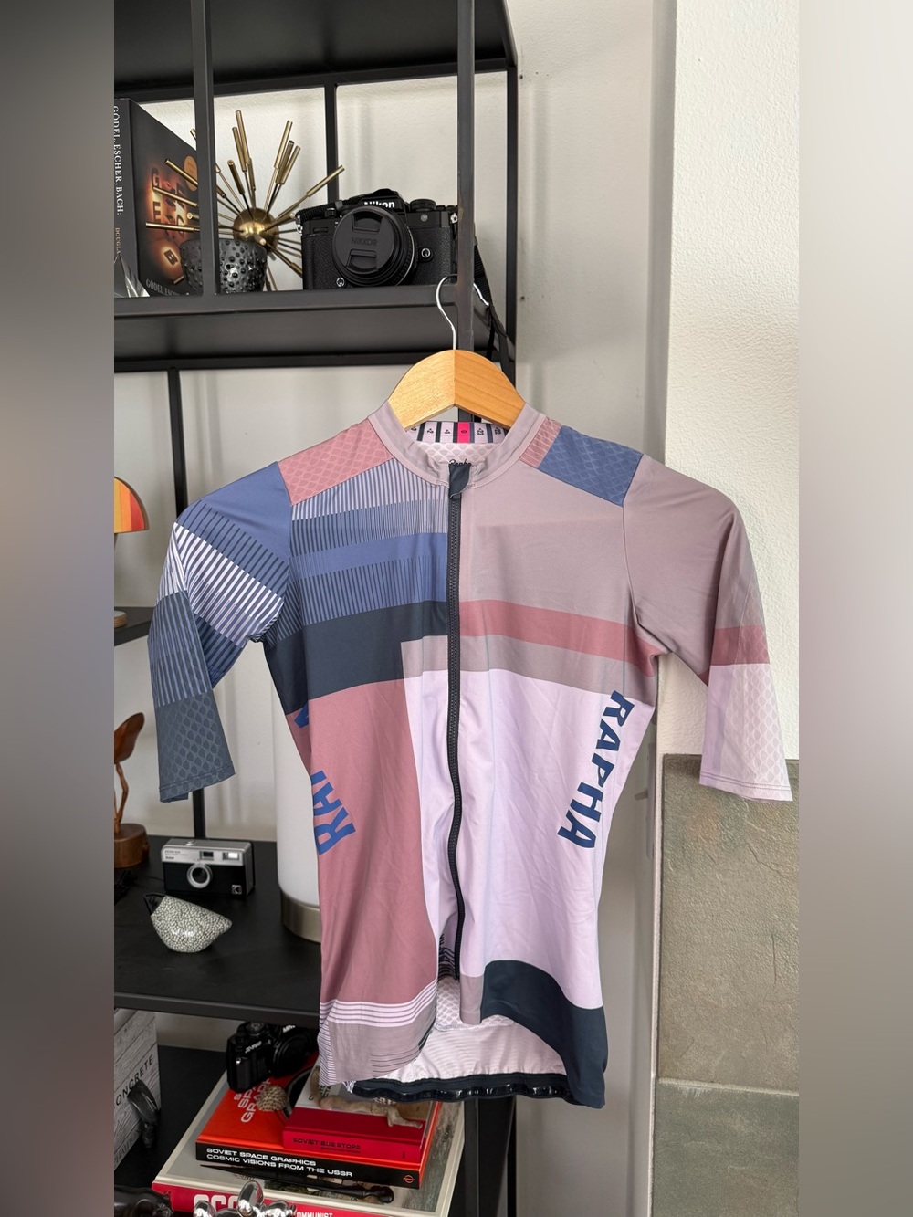 NWOT Rapha Pro Team Aero Jersey Time Women’s Small Dark Blue and Gray
